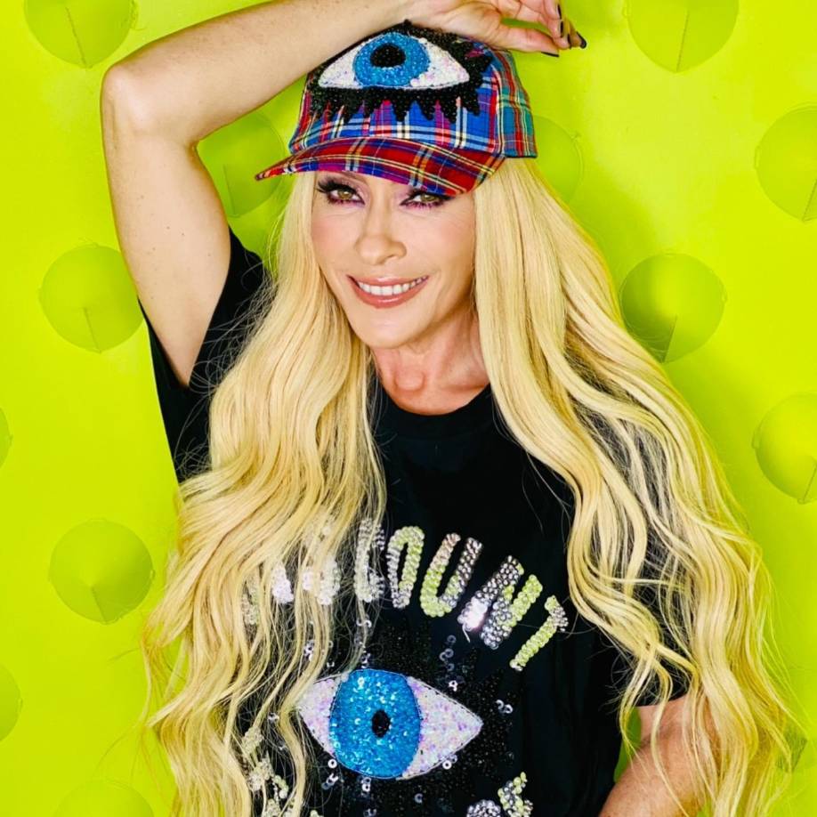 La carrera de Yuri, aunque principalmente enfocada en la música, ha incluido incursiones en la actuación. En los años 90, protagonizó la telenovela “Volver a empezar” junto a <b>Chayanne</b> y <b>Guillermo García Cantú</b>, interpretando a una estrella de la música pop llamada Renata Jiménez. 