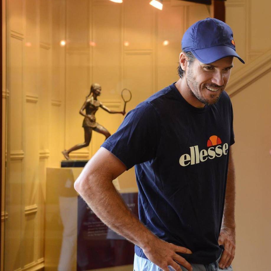 Los años pasaron y la pareja continuó sólida, sin formalidades ni anillos que confirmaran su unión. 