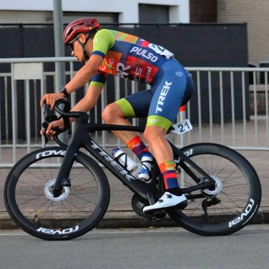 Hancke era una de las jóvenes promesas del deporte en Bélgica y su inesperada muerte ha conmocionado tanto a su entorno cercano como a la comunidad ciclista internacional.