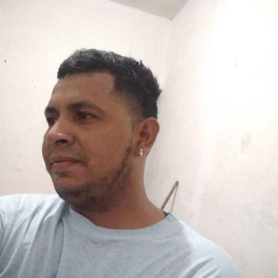 El joven hondureño sufrió un traumatismo craneoencefálico y fracturas en ambos pies y brazos, lesiones que le costaron la vida. 