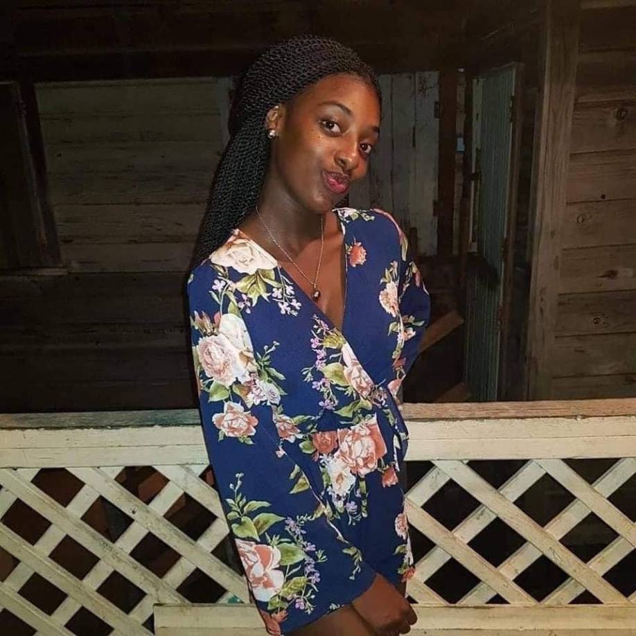 Una de las mujeres respondía al nombre de Keydi Bodden. 