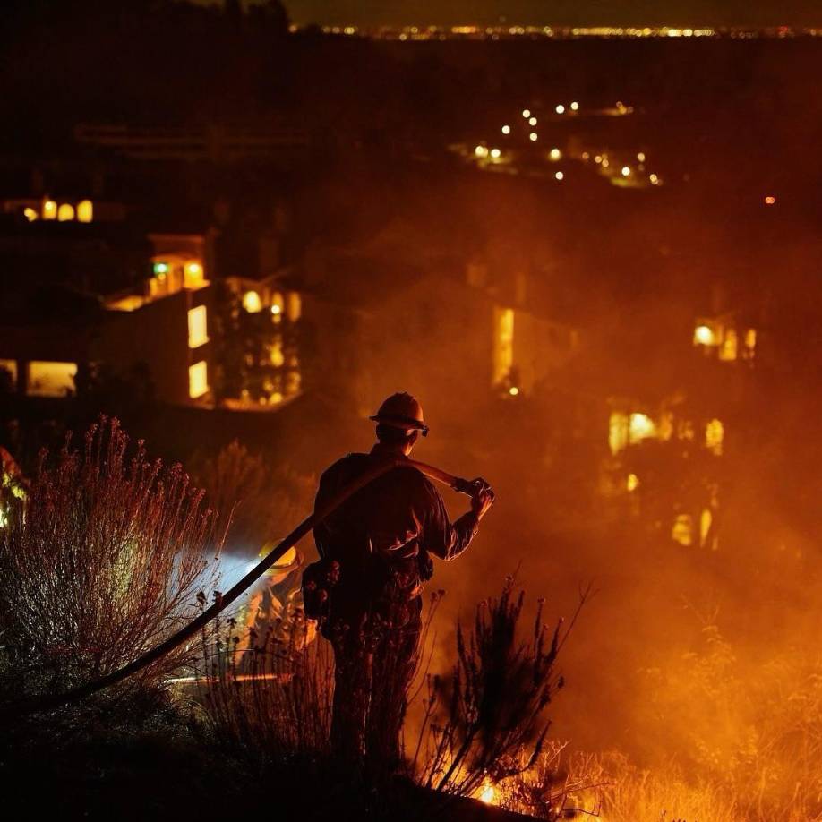 La tragedia de los incendios ha dejado una estela de daños en el sur de <b>California</b>, con más de 5.000 estructuras destruidas en <b>Pasadena </b>y más de 5.300 en <b>Pacific Palisades</b>. La magnitud de la emergencia ha movilizado a comunidades enteras, pero también ha resaltado la importancia de iniciativas como la de +COOP, como una forma valiosa de apoyar.