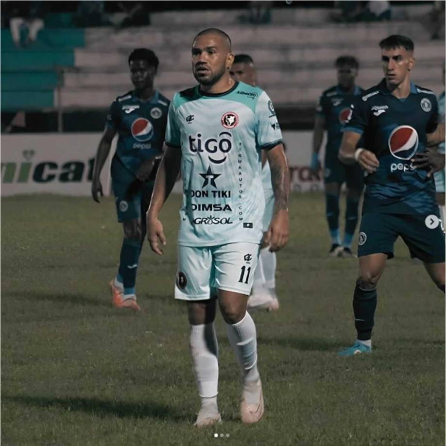 El Atlético Independiente de Siguatepeque de la segunda división de Honduras fue el último equipo profesional de José Escalante, antes de anunciar su retiro.