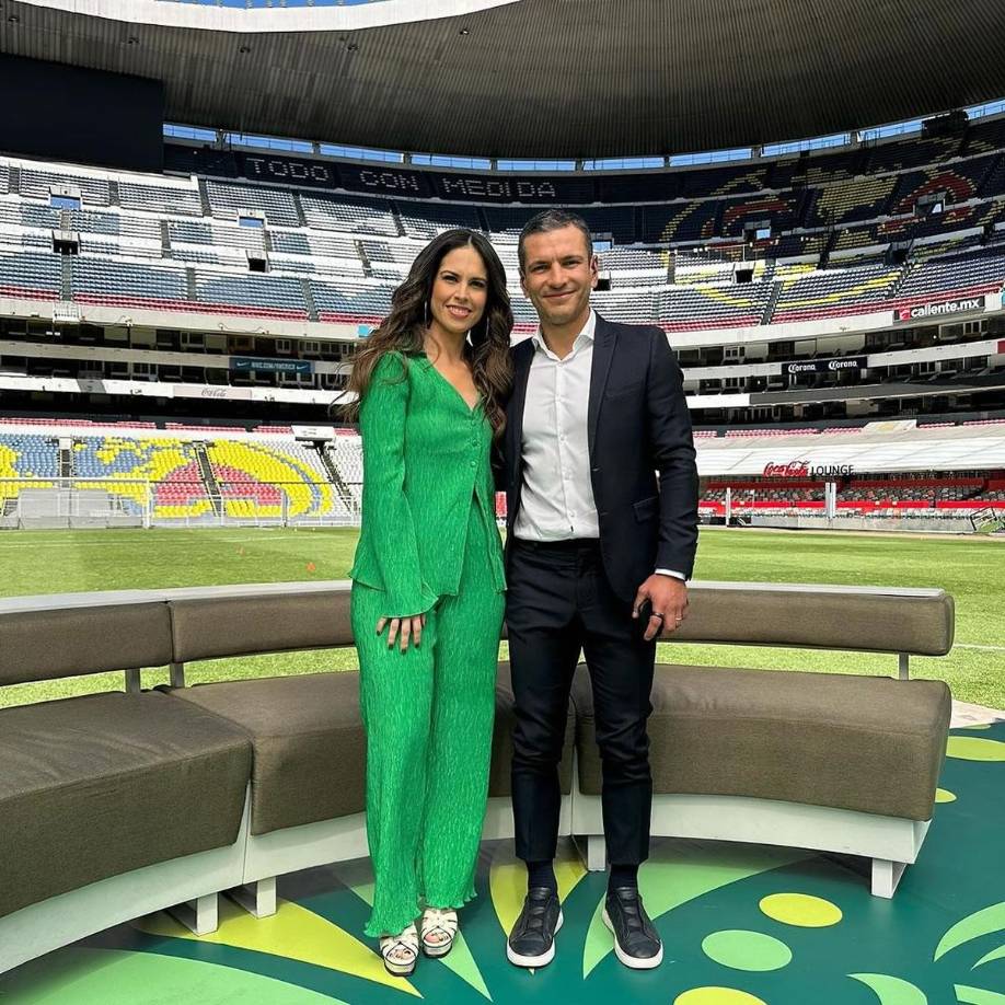 David Faitelson y Ana Caty Hernández se pelearon en vivo en La Jugada, programa de TUDN, por la eliminación de la Selección Mexicana en la Copa América 2024, ya que el polémico comunicador llamó “inútiles” a los jugadores por el empate ante Ecuador y la periodista los defendió.