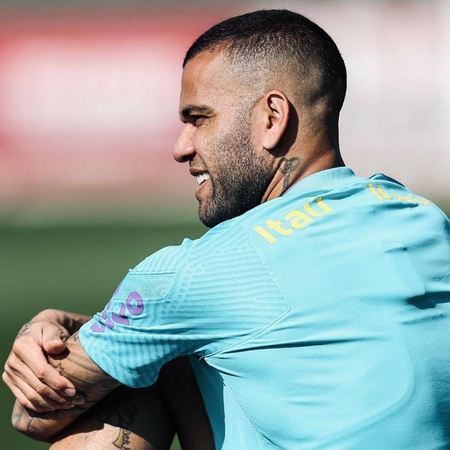 Esto pese a que han mantenido “conversaciones” a instancias del futbolista, y asimismo ha recalcado que el daño moral y las secuelas que ha sufrido son “irreparables”. Por lo que, la presunta víctima de Alves ha rechazado un acuerdo de conformidad ante las secuelas del caso.