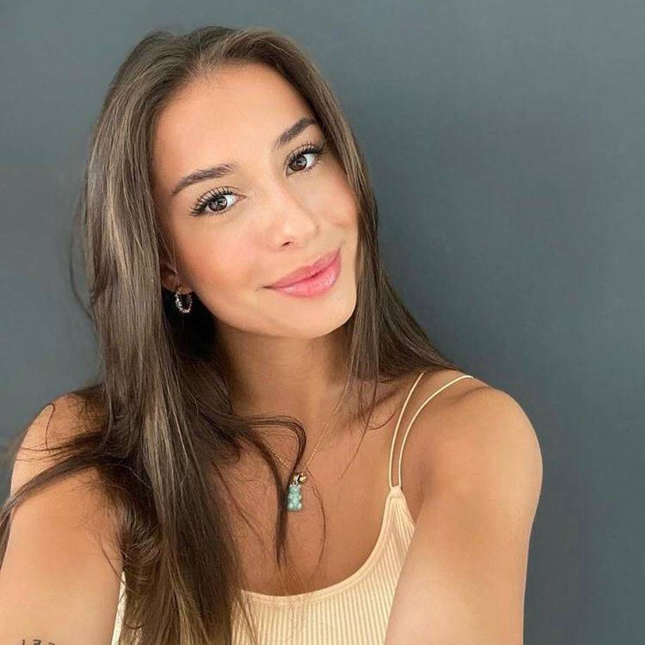 La joven Isabel conoció a Haaland gracias al <b>Bryne Fotballklubb,</b> equipo donde ella es una de las jugadoras del equipo femenino.