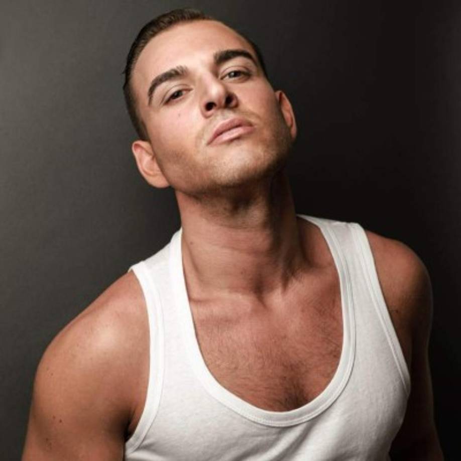 El actor reveló que luchó por varios años contra la obesidad hasta que finalmente decidió bajar de peso y comenzó una drástica transformación que cambió por completo su vida.