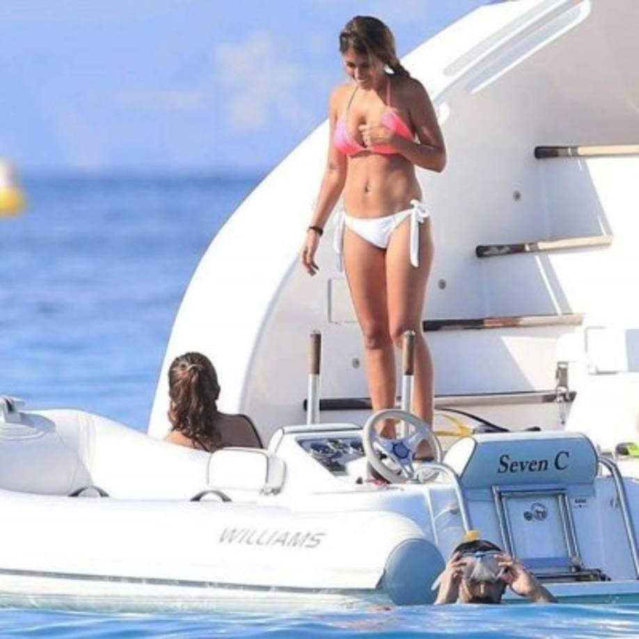 Antonella destaca con sus encanntos.