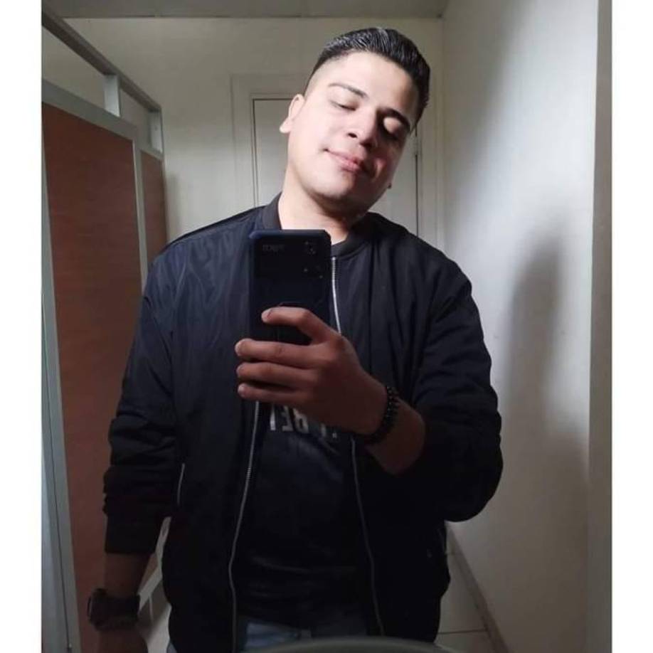 Sus amigos lo recuerdan como un joven humilde y trabajador.