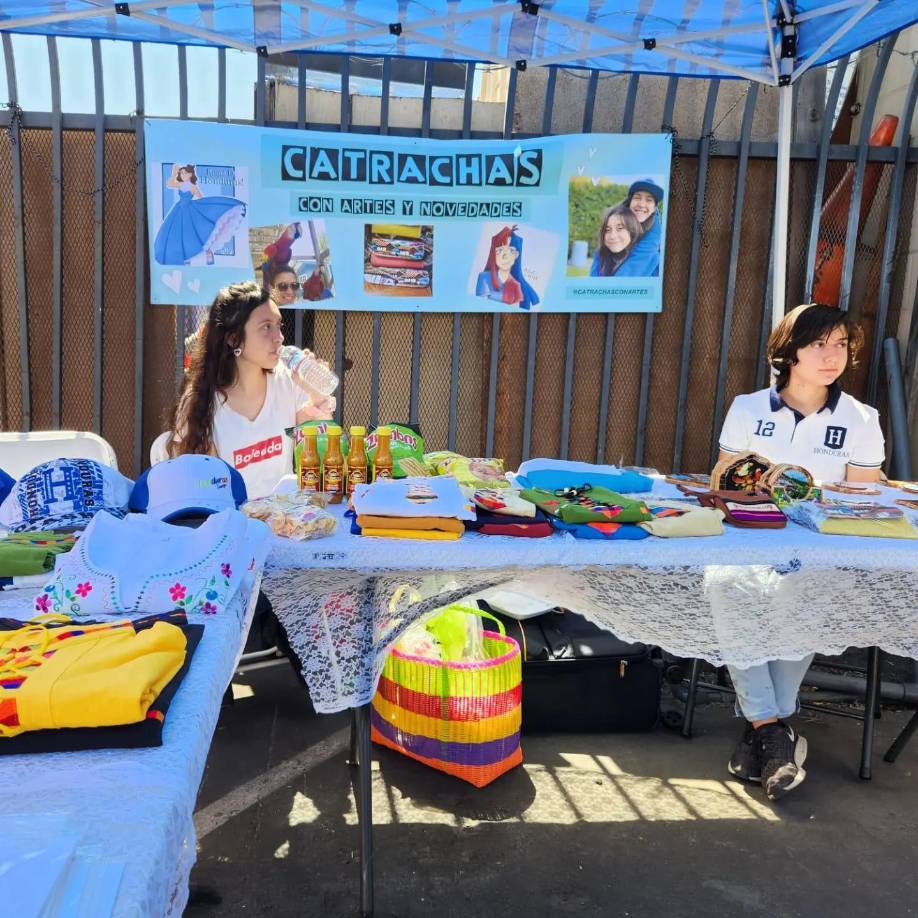 Las jóvenes también mostraron su arte.