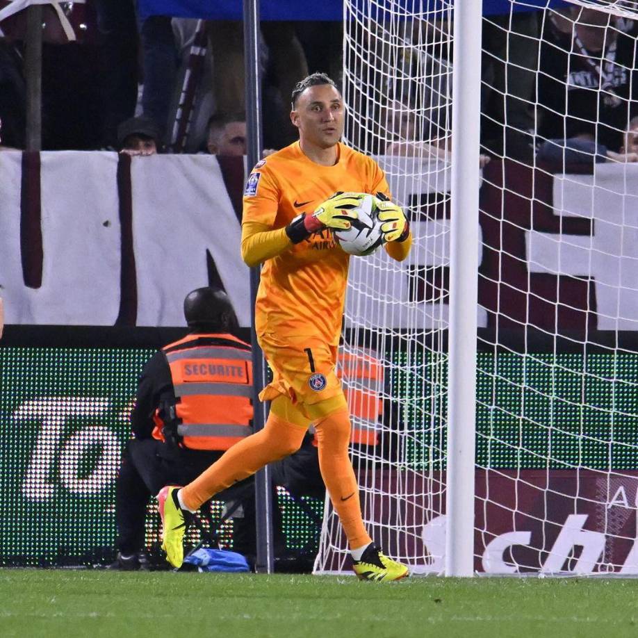 Giro inesperadoo / Keylor Navas y el Monza no lograron llegar a un acuerdo. El club italiano ya había planificado su viaje y el reconocimiento médico, pero hubo diferencias sobre los últimos detalles en la recta final de la operación. Calciomercato informa que en Lombardía ya trabajan en la llegada de otro portero.