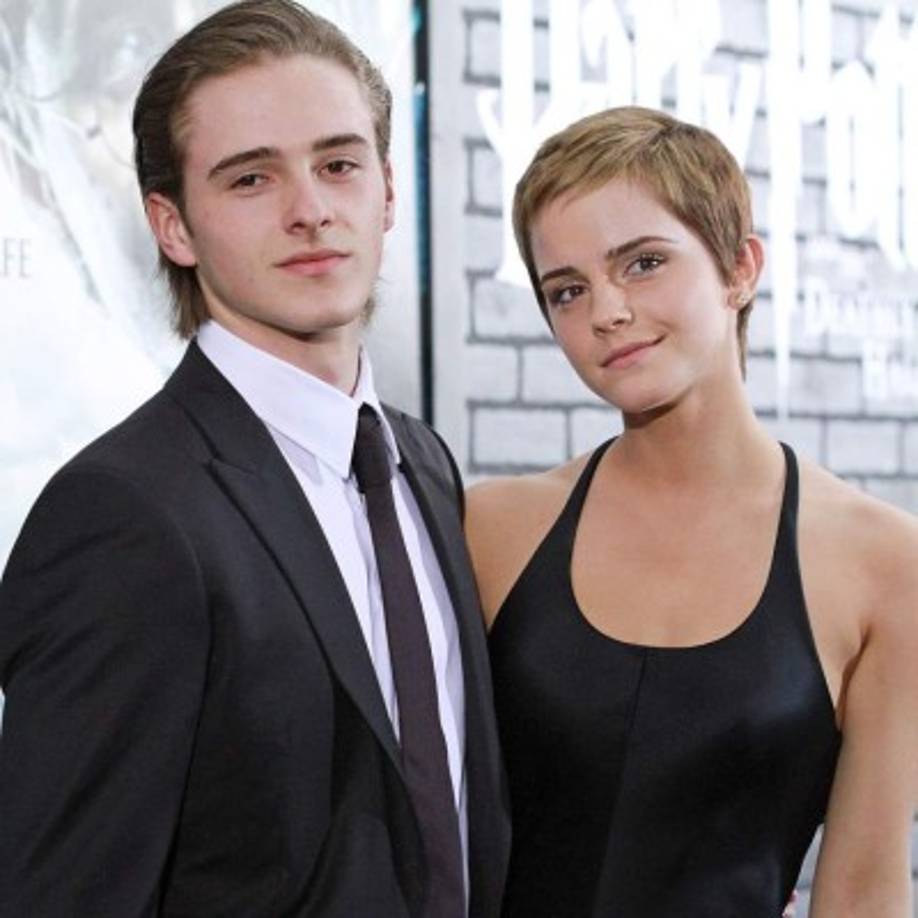 Alex y Emma Watson<br/>