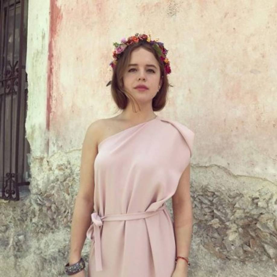 Naian González es conocida por sus interpretaciones en Gotham (2014), The Devil You Know (2015) y Todo el mundo tiene a alguien menos yo (2012).<br/>También compartió escena con su madre en Crónica de castas.