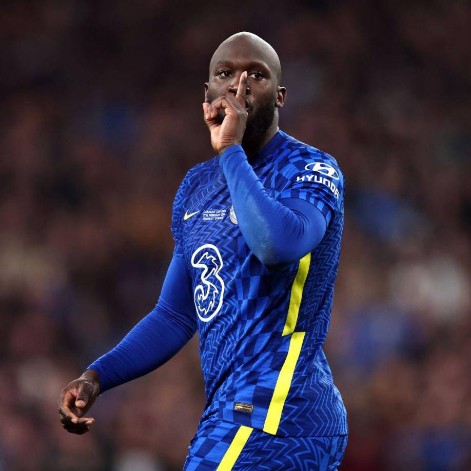 Diarios italianos han asegurado que el delantero belga Romelu Lukaku ya ha dado su OK a las condiciones económicas para regresar al Inter de Milán un verano después de haberse marchado al Chelsea. De esta forma, el goleador ganaría unos 6.4 millones de libras por temporada (7.5 millones de euros).