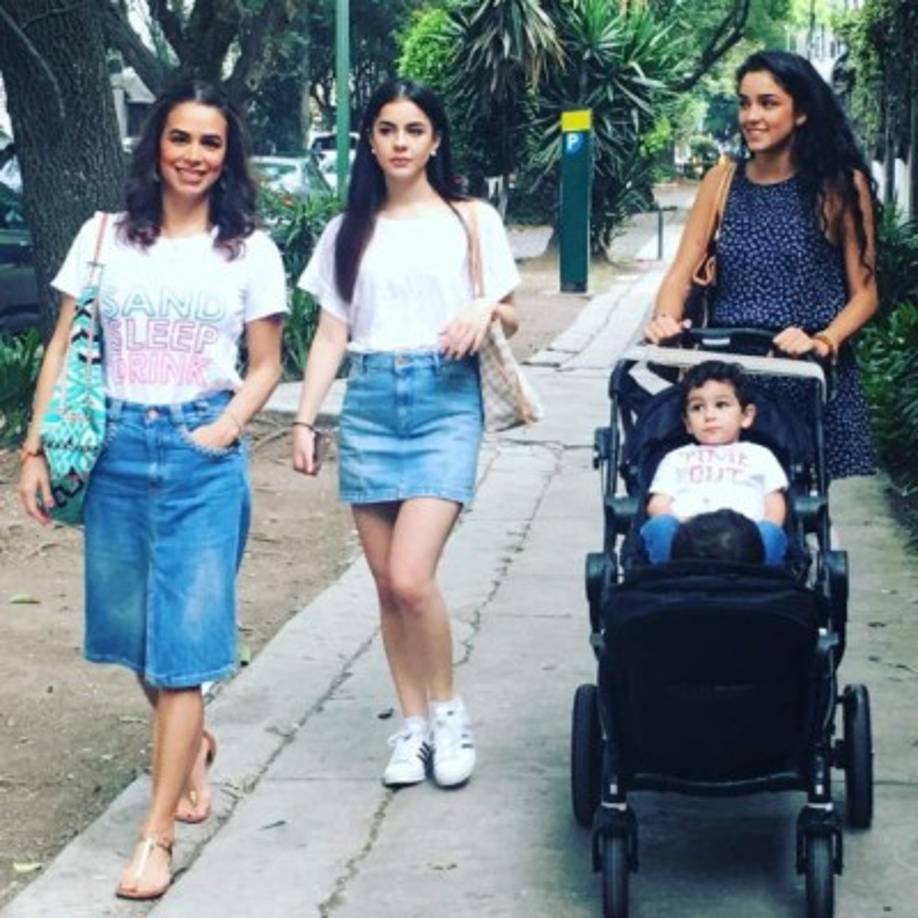 Bibi Gaytán lleva una vida alejada del espectáculo, pero se enorgullece de compartir fotos con sus hijos en su cuenta de Instagram.