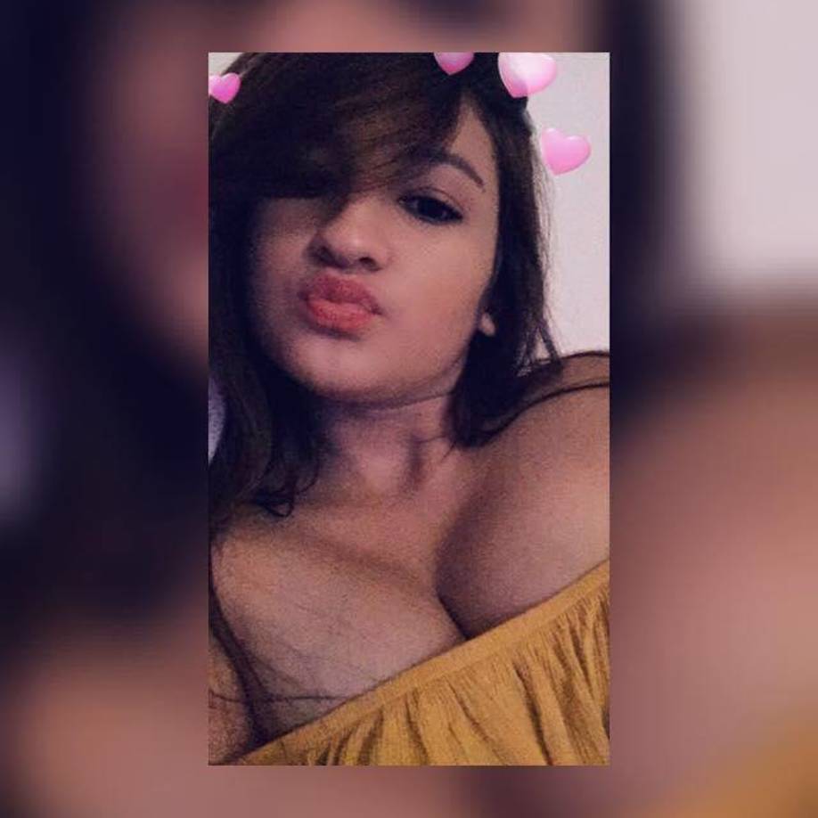 Entonces, un sujeto la atacó a balazos y Cindy chocó su vehículo en un intento por huir de su agresor.