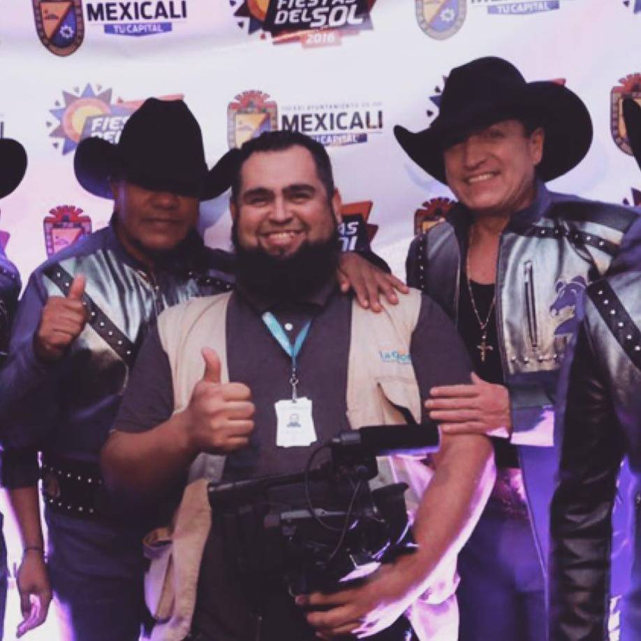 La serie basada en el libro ‘Cicatrices de un corazón Bronco’ comenzó a rodarse, pero hasta la fecha no se sabe si los dos integrantes del grupo arreglaron los problemas después de una amistad de más de 30 años.