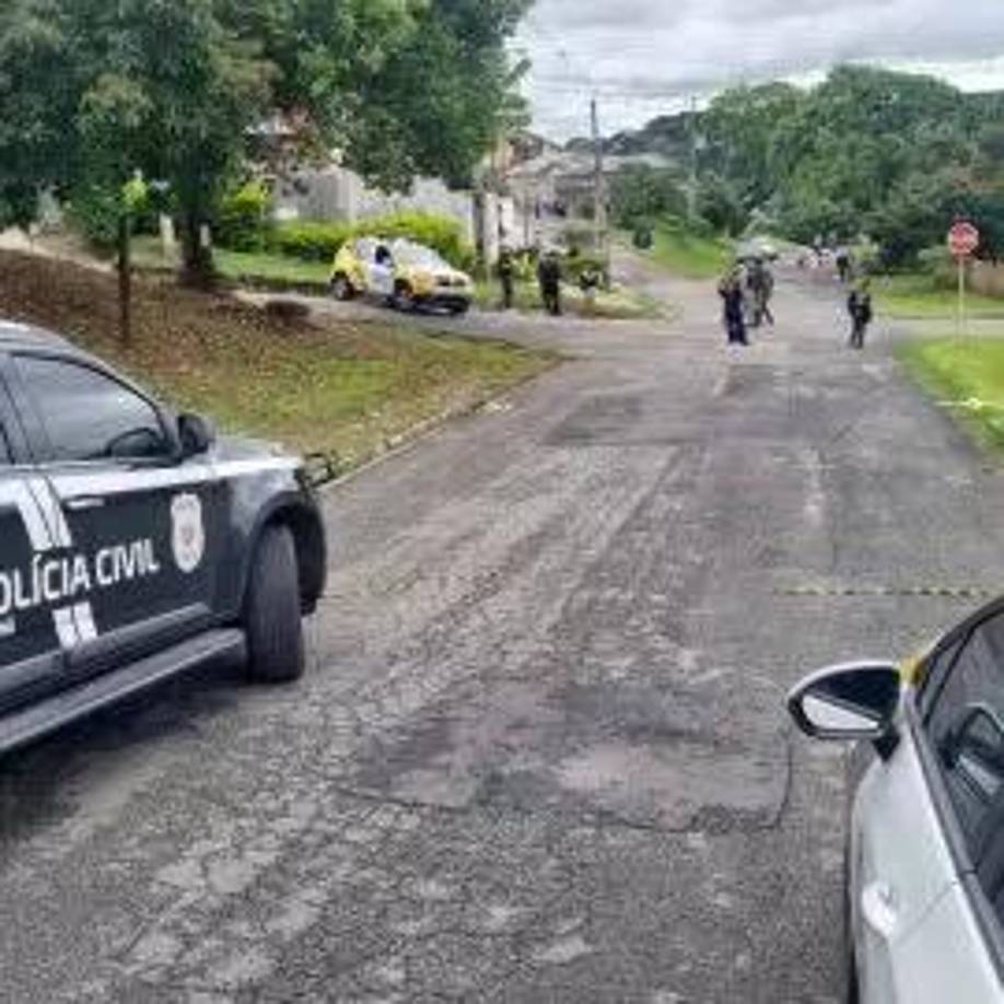 “El día 11, estas personas fueron mantenidas cautivas dentro del bar. Estuvieron allí todo el día y, lamentablemente, creemos que fueron asesinadas esa misma noche”, declaró Cruz.