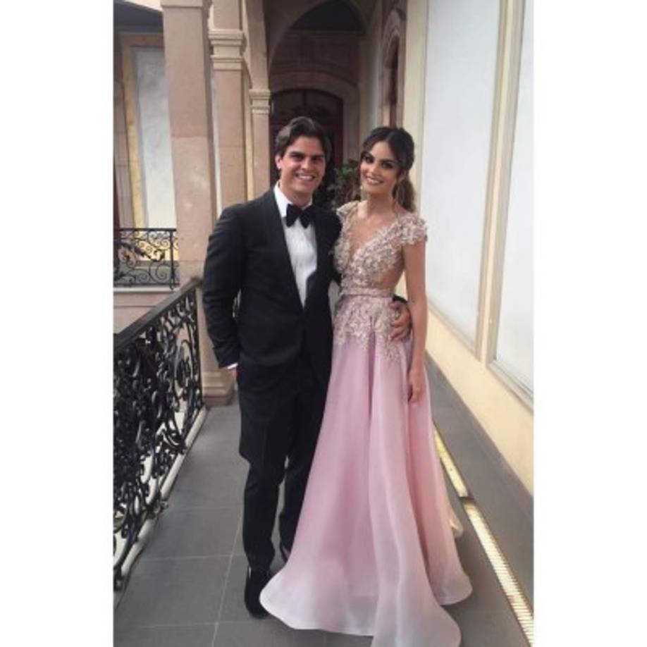 El Hotel Museo Palacio de San Agustín fue el escenario que el novio escogió para este momento tan especial en su relación en el que la revista ¡Hola! tuvo el honor de ser cómplice de Juan Carlos en la preparación de este gran día.