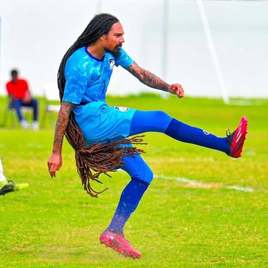 Aedan Scipio es conocido por ser el futbolista con las rastas más largas del fútbol mundial.