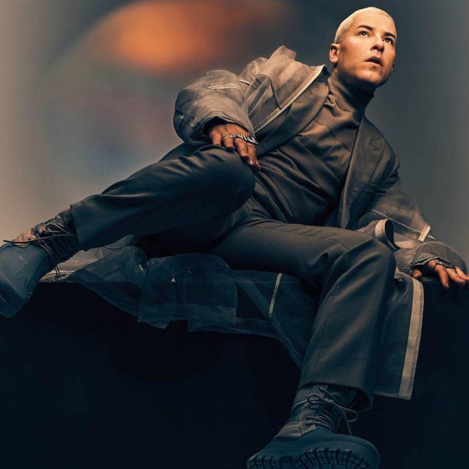 Tarek Yassin Skylar (nacido el 5 de diciembre de 1995), conocido por su nombre artístico Taz Skylar, es un actor nacido en Tenerife, Islas Canarias, España. La carrera de Taz Skylar comenzó en el Reino Unido natal de su madre, donde comenzó a explorar varios papeles secundarios. En 2015, su talento brilló en los cortometrajes Venom y Beautiful.