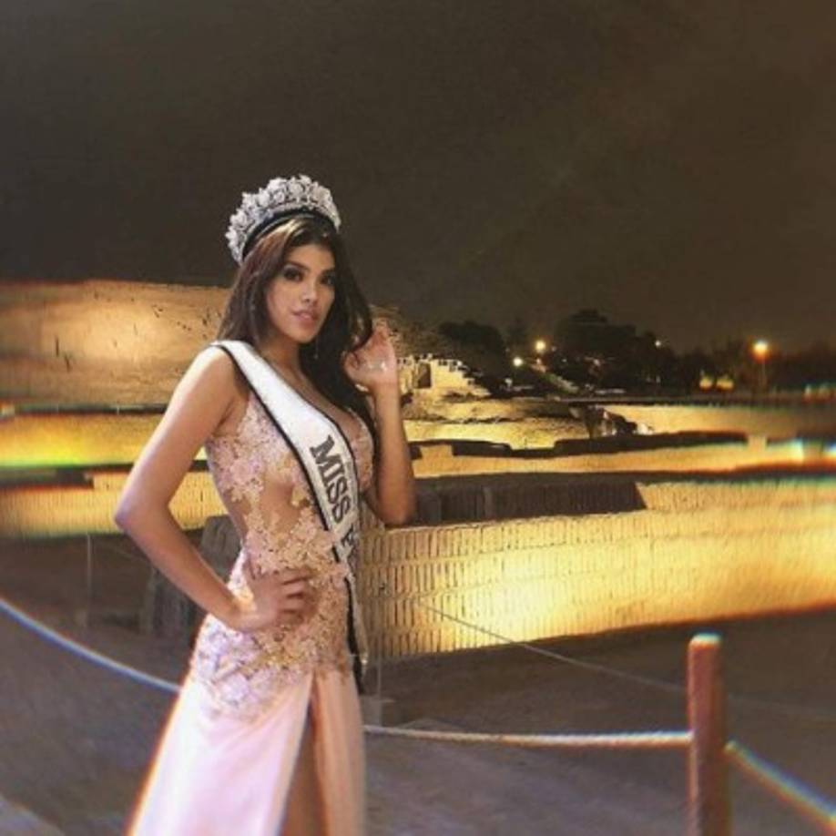 La reina de belleza perdió la corona debido a las imágenes, en el que se mostraba en el baño de su casa en completo estado de ebriedad. El video habría sido grabado por Camila Canicoba, ganadora de Miss Perú Teen.