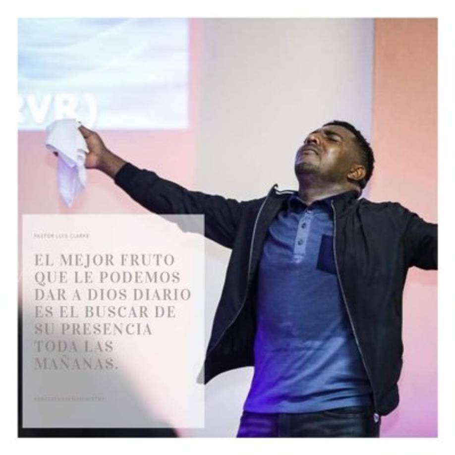 Clarke admitió haber tenido relaciones sexuales con la chica dos veces, según el reporte del arresto, informó telemundo51.com