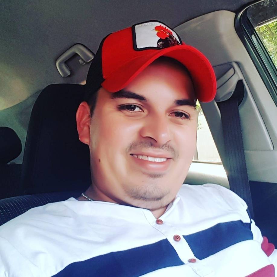 Personas cercanas a Jhonny contaron que él trabajaba como taxista Vip en la zona y también era prestamista.