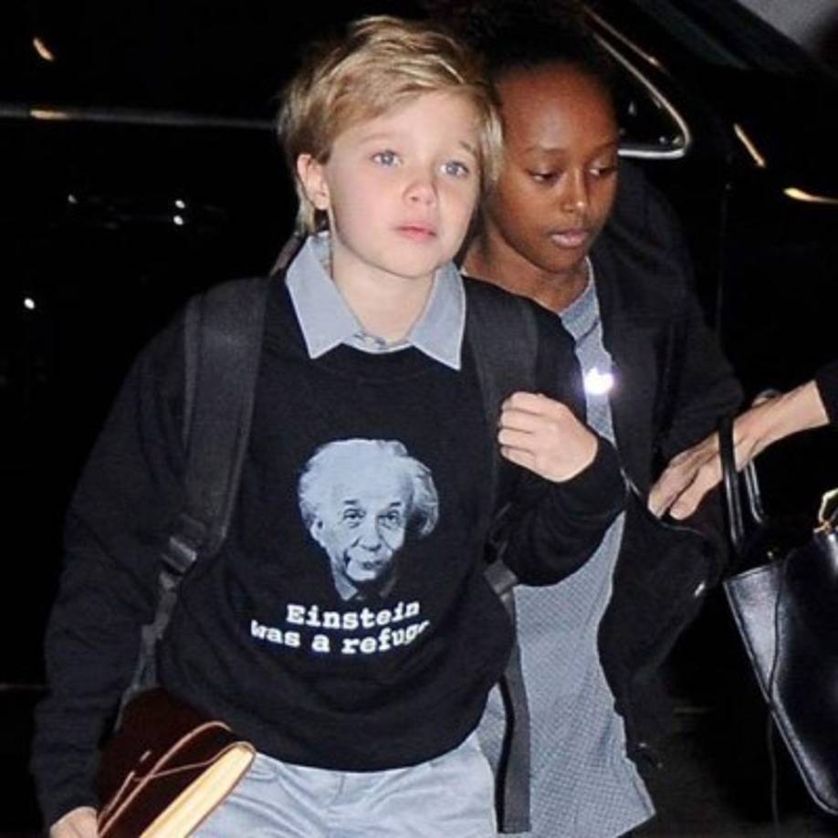 A sus cuatro años se transformó por completo, se cortó el pelo y cambió los vestidos de niña por ropa masculina.