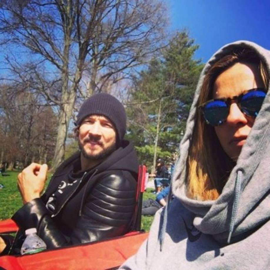 'Los trolls son cobardes, ALGUNOS 'cristianos' son cualquier cosa menos amables, graciosos o cariñosos ... pero eso no me impedirá crecer y volverme más fuerte', escribió. 'He aprendido mucho sobre mí en los últimos meses. Ahora más que nunca conozco la bondad de Dios, Su gracia, perdón y fortaleza'.<br/>