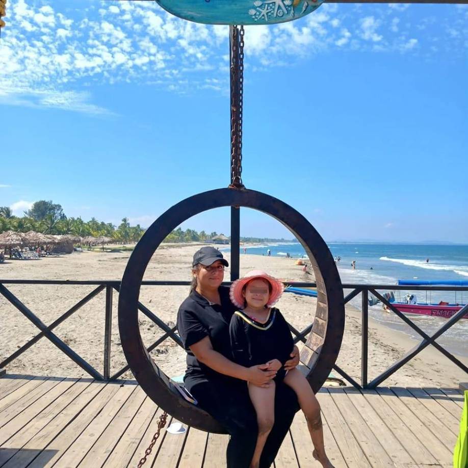 Doris Cruz, la tía de la pequeña Fernanda y quien se hará cargo de la menor, dijo tener impotencia por todo lo que están pasando con la salud de la niña.