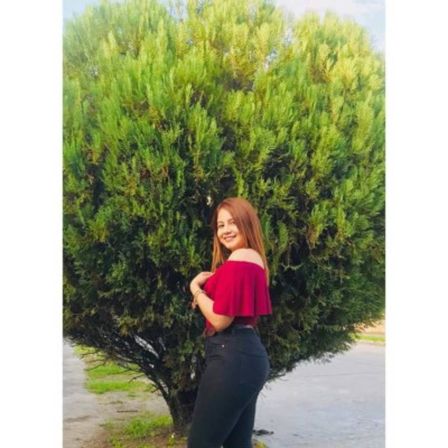 Pero lo que hacía diferente a Lilian Lara Murillo es que era una joven cristiana apasionada por Dios. Justo el pasado sábado la universitaria participó de la marcha en conmemoración por el Día de la Biblia, la cual se realizó en San Pedro Sula.