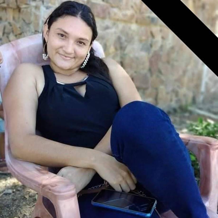 La familia era parte de un grupo de 15 migrantes detenido, que fue enviado a la Instalación de Procesamiento de Donna (DPF) en Texas, donde fueron examinados médicamente y se les autorizó viajar.