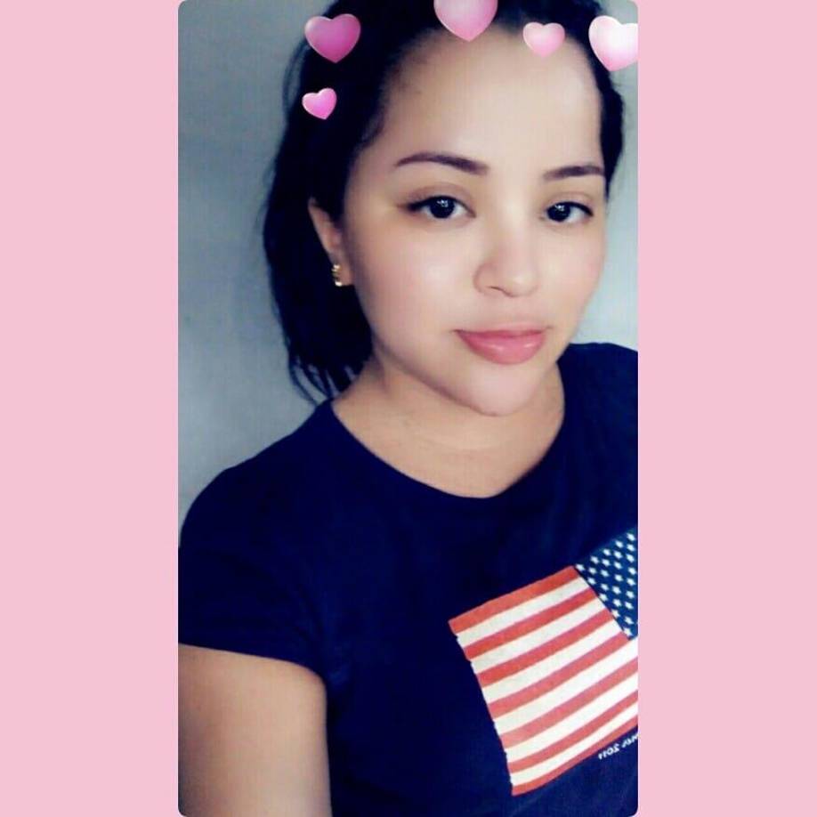 “Mi más sinceras condolencias con mucho dolor me uno a los amigos de Kency ya que siento mucho esta pérdida ya que en ocasiones me sirvió de modelo. Paz divina y resignación cristiana a los familiares que descanse en paz y que la misericordia de Dios la haya alcanzado en vida y la tenga en su reino”, le escribió Idalia Quesada.