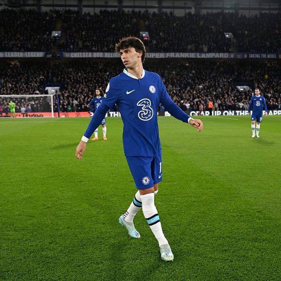 Según Daily Mail, el Chelsea planea un trueque con el Atlético de Madrid para quedarse a Joao Felix. Los Blues darían a Aubameyang y Cucurella.