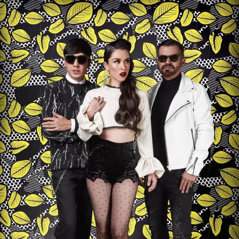 A pesar de su inactividad en redes sociales y la ausencia de nuevas canciones desde su último álbum, “Viaje al centro del corazón” en 2018, la banda aseguró en diversas ocasiones que no se separaron, y se le podrán ver más unidos que nunca en su presentación en el festival “Bésame mucho”. 