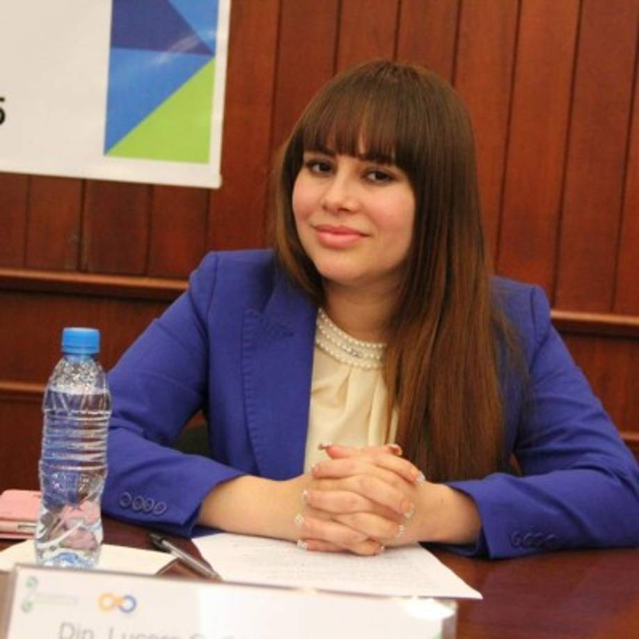 El Chapo también sostuvo una relación con la ex diputada mexicana Lucero Guadalupe Sánchez, detenida en Estados Unidos por tráfico de drogas y lavado de dinero del cartel de Sinaloa.