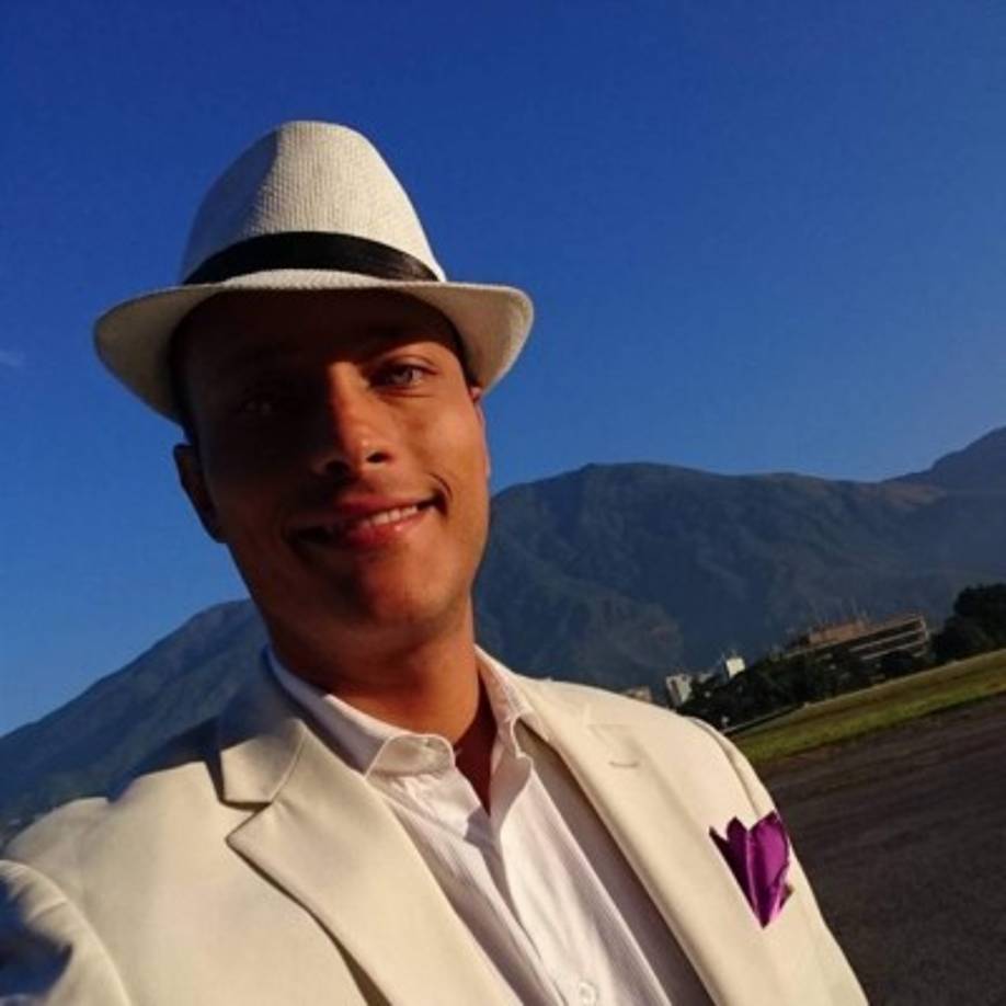 El Policía es investigado por sus 'vínculos con la Agencia Central de Inteligencia' de EUA.