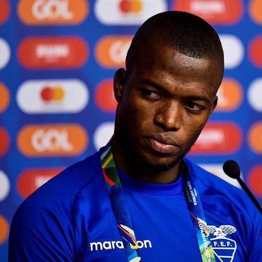 Tras aquel incidente, dicha sentencia fue revocada. “La jueza de unidad judicial norte de la niñez y adolescencia, Martha Guerrero revocó el apremio que pesaba sobre Enner Valencia, en base al escrito presentado por su abogado Juan Carlos Carmigniani, quedando sin efecto la orden de detención que pesaba en su contra”, anunció su representante en su cuenta de Twitter.