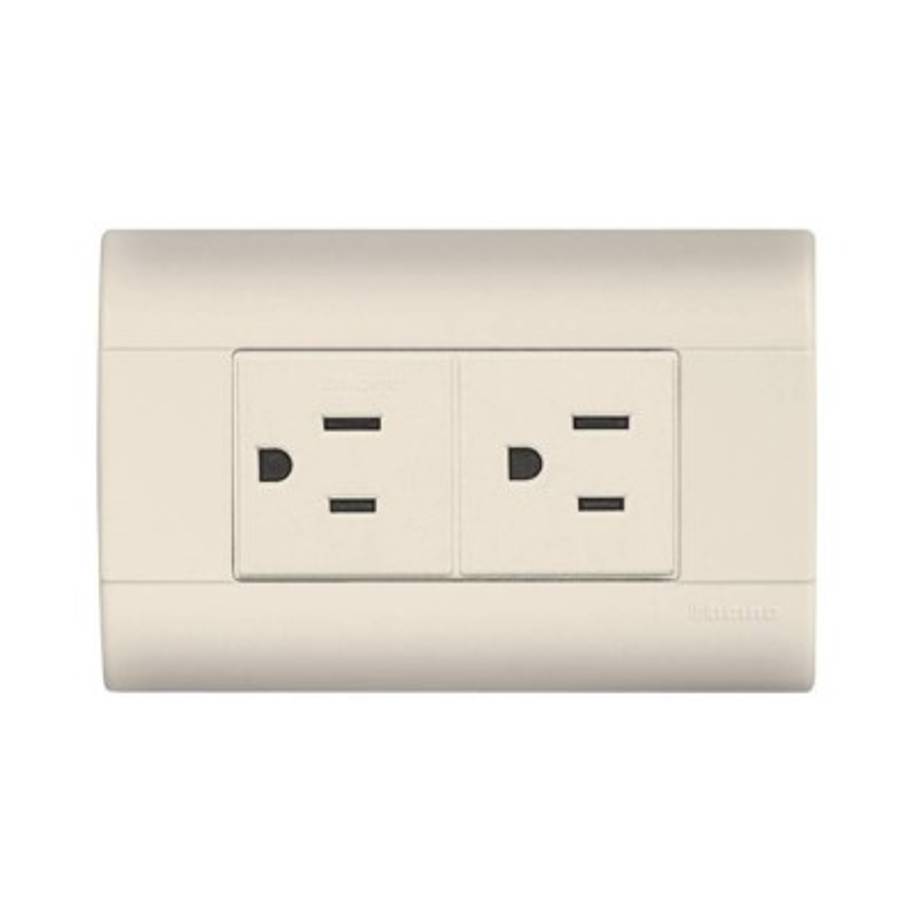 7. Los tomacorrientes que presentan manchas deben cambiarse. De lo contrario podrían causar un cortocircuito.