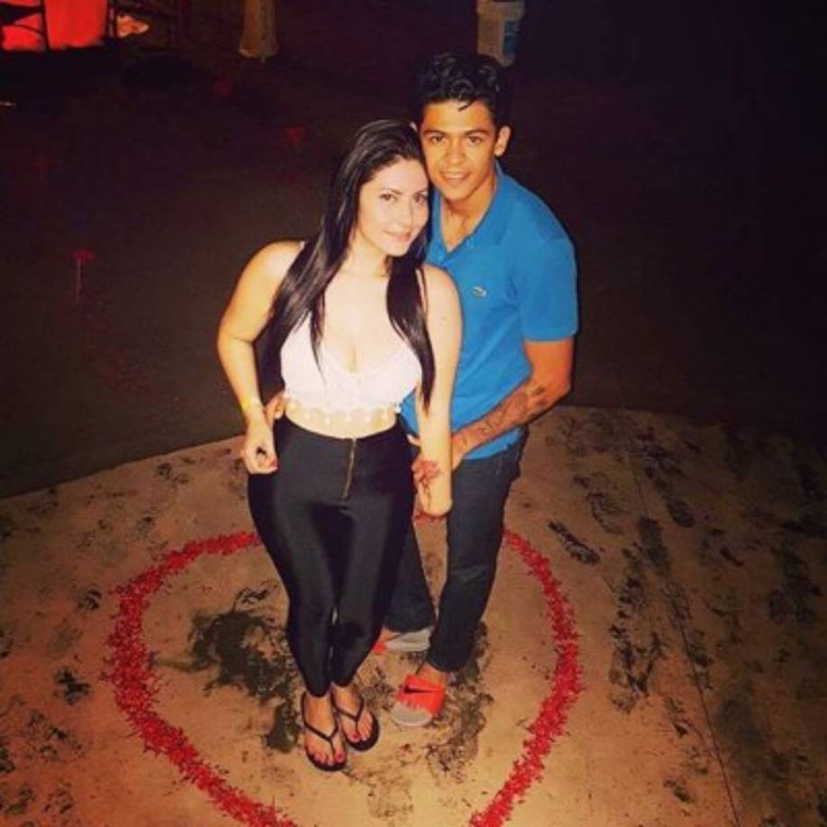 Ariana y Roberto tienen unos tres meses de andar de novios.