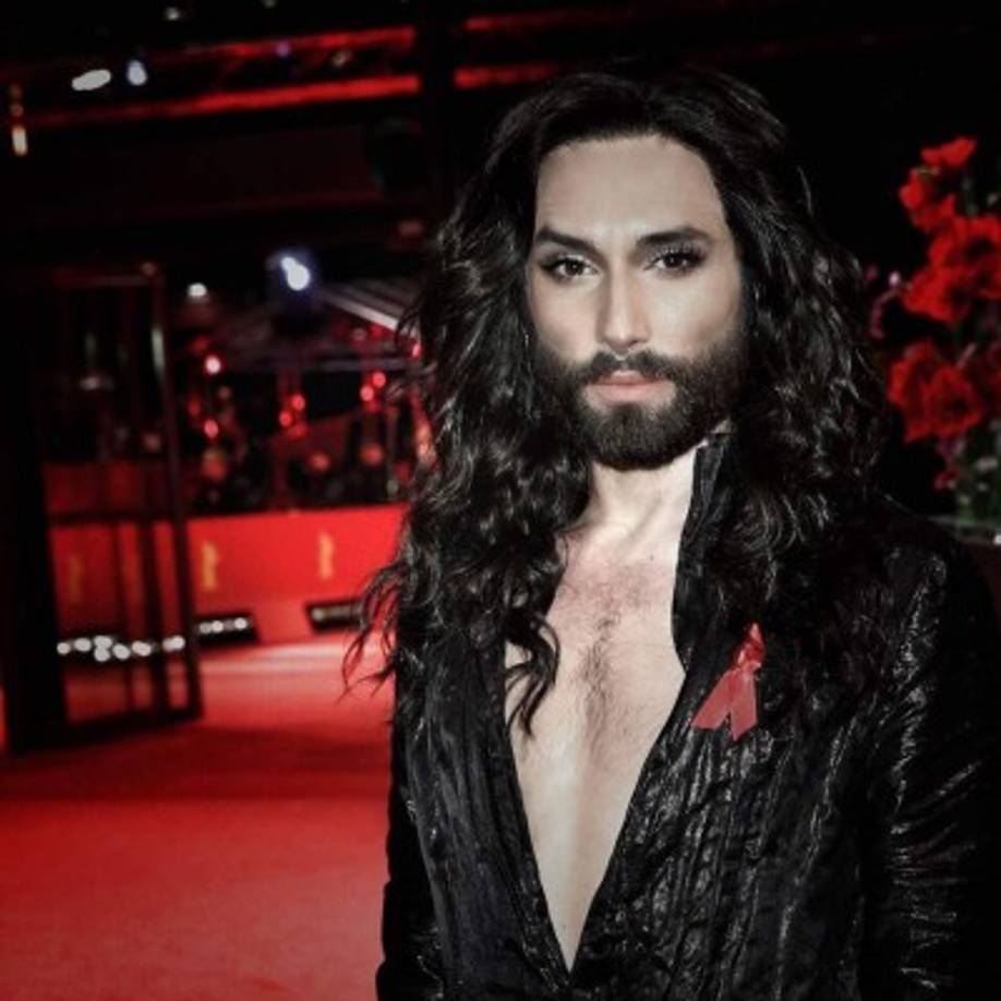 La estrella austriaca de la música publicó hace unos días en su cuenta oficial de Instagram imágenes con su nuevo look.