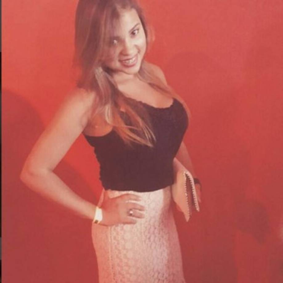 La mujer vive en Sao Paulo en Brasil.