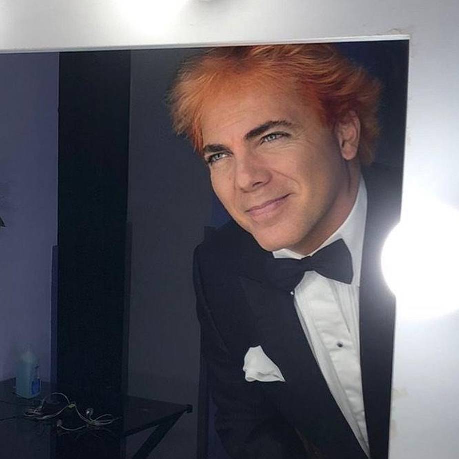 El segundo disco de<b> La Esfinge </b>no es otra cosa más que <b>Cristian Castro</b> dejando en claro que puede hacer heavy metal sin que se le vean los hilos.