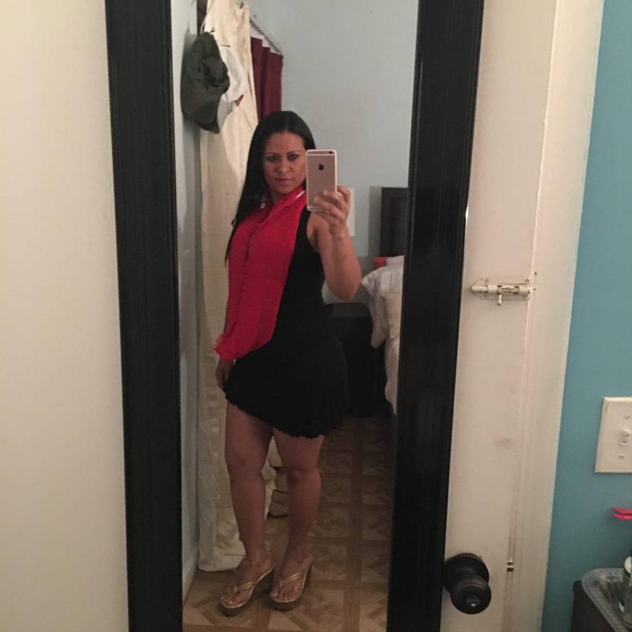 Medio locales informaron que la noche del sábado, estaban en una celebración, cuando Rosa Alpina y su pareja sostuvieron una fuerte discusión.