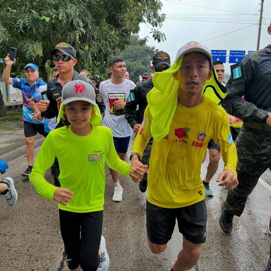 La meta de Shin en Honduras es construir mil escuelas. 