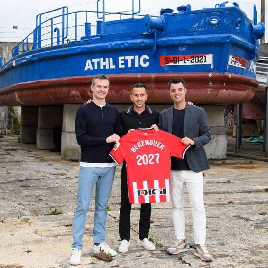 OFICIAL / El Athletic Club ha confirmado que Alex Berenguer, que finalizó su contrato el pasado 30 de junio, ha firmado una nueva vinculación con la entidad rojiblanca hasta el 30 de junio de 2027.