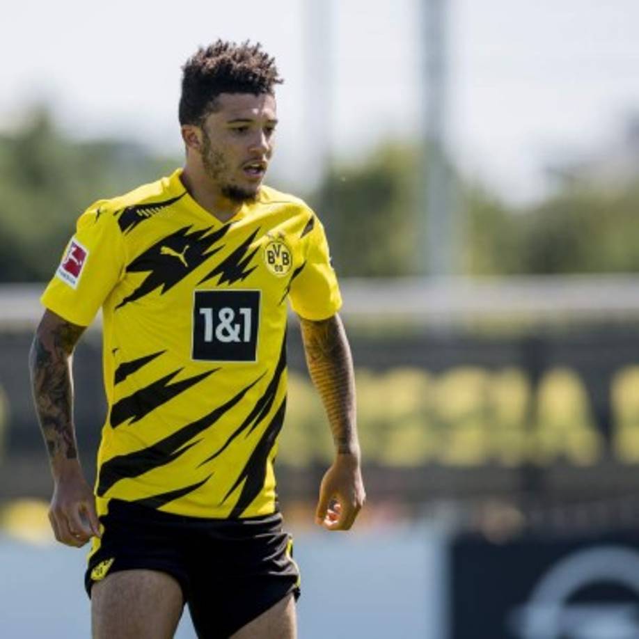 El Borussia Dortmund ha negado ofertas por Jadon Sancho. Hans Joachim Watke, director administrativo del club alemán, ha asegurado al diario Süddeutsche Zeitung que no ha habido ningún contacto 'directa o indirectamente'.<br/><br/>El club alemán quiere cerrar esta puerta lo antes posible para centrarse en la planificación de la temporada que viene. Si no hay ninguna oferta en firma en las oficinas después de este fin de semana, el delantero no saldrá al Manchester United.