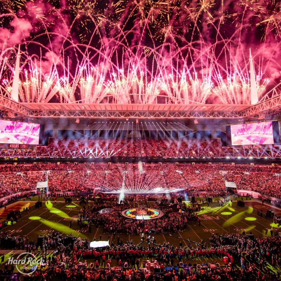 En este recinto deportivo se han realizado espectaculares conciertos. Han estado artistas como Justin Timberlake, Beyoncé, Maddona, Shakira, Paul McCartney, Taylor Swift, entre otros. 