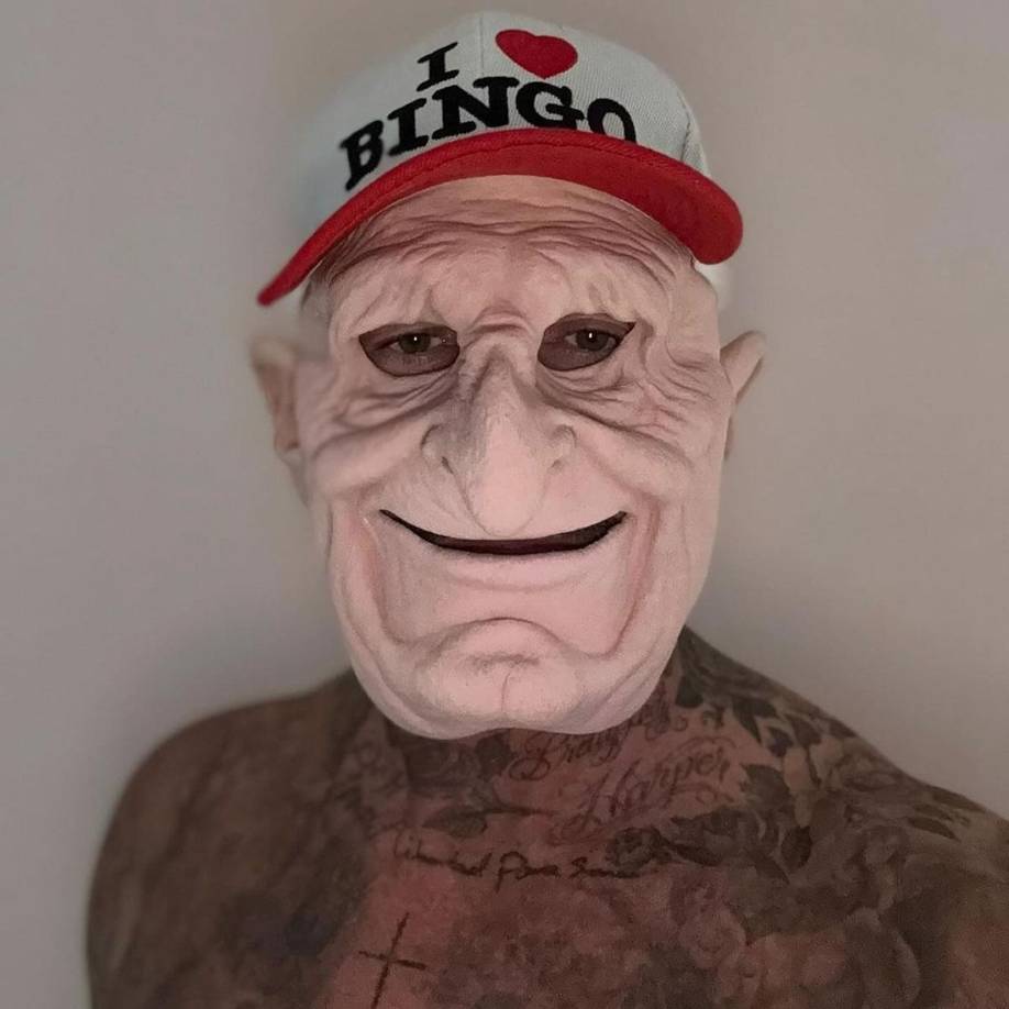 David Beckham, exjugador y dueño del Inter Miami, con su llamativa máscara.